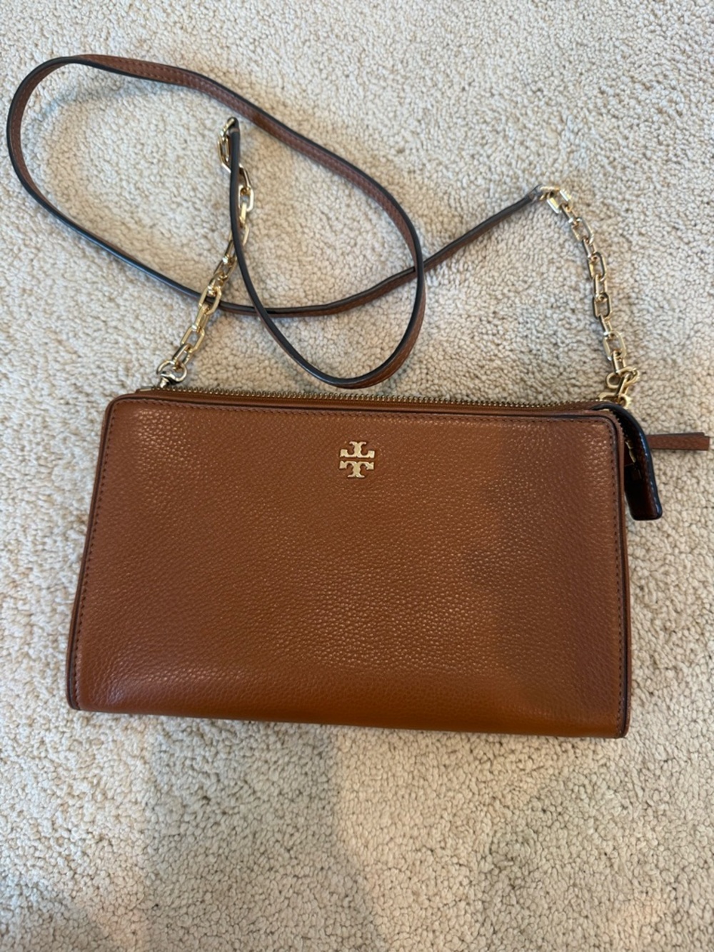 Tory Burch cognac wallet on chain gold har Pebbled Leather Chain-Trim Crossbody